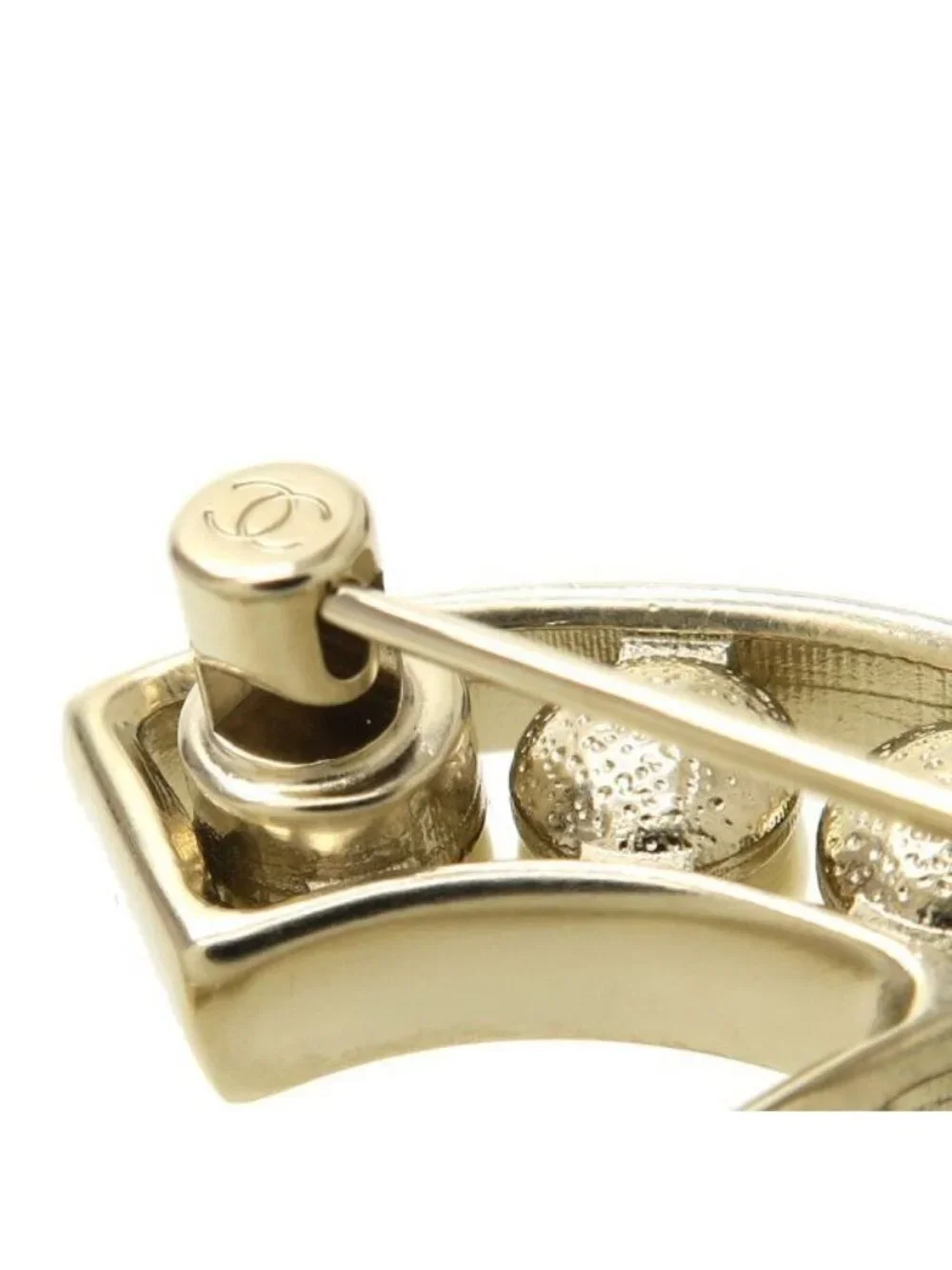 Chanel Brooch Gold